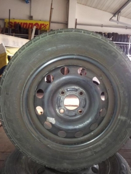 Preview: Ford Focus / Mondeo Sommerreifen Kompletträder  175/70T-14