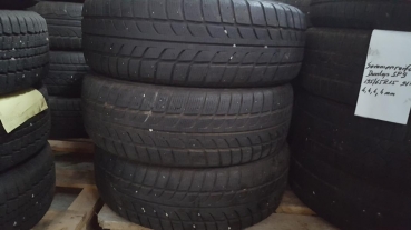 Preview: Winterreifen 195/65R15T Semperit Direcion Grip 5,5,5mm