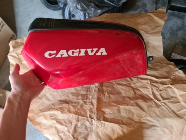 Preview: Verkleidung Helmfach / Tank Rot Cagiva Derbi GPR 50