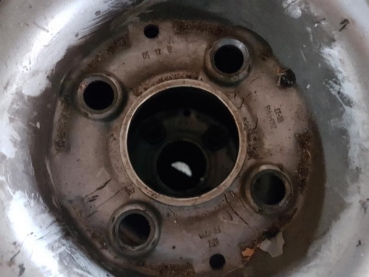 Preview: VW Golf Sommer Kompletträder 175/65R14T KHUMO 7,7,6,6mm