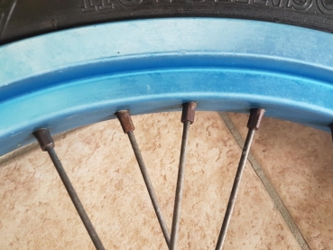 Preview: Felge vorne Blau 1,85x19 Derbi Senda  gebraucht