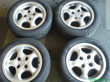 Preview: Ford Fiesta / Ka Sommerreifen Alufelgen Kompletträder 6x14 4x108 ET38 Doz