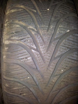 Preview: Ford Focus / Mondeo Winterreifen Kompletträder Good Yaer 185/65R14T