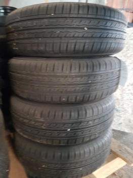 Preview: VW Golf Sommer Kompletträder 175/65R14T KHUMO 7,7,6,6mm