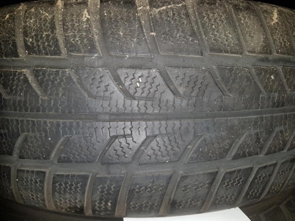 Winterreifen 185/60R1482T Semperit Direction Grip