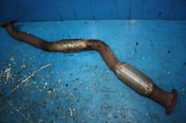 Hosenrohr Auspuffrohr vorne Turbo Alfa Romeo 147 JTd
