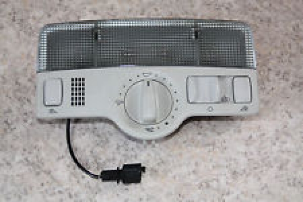 Innenraumleuchte VW Passat 1,8i 3BG